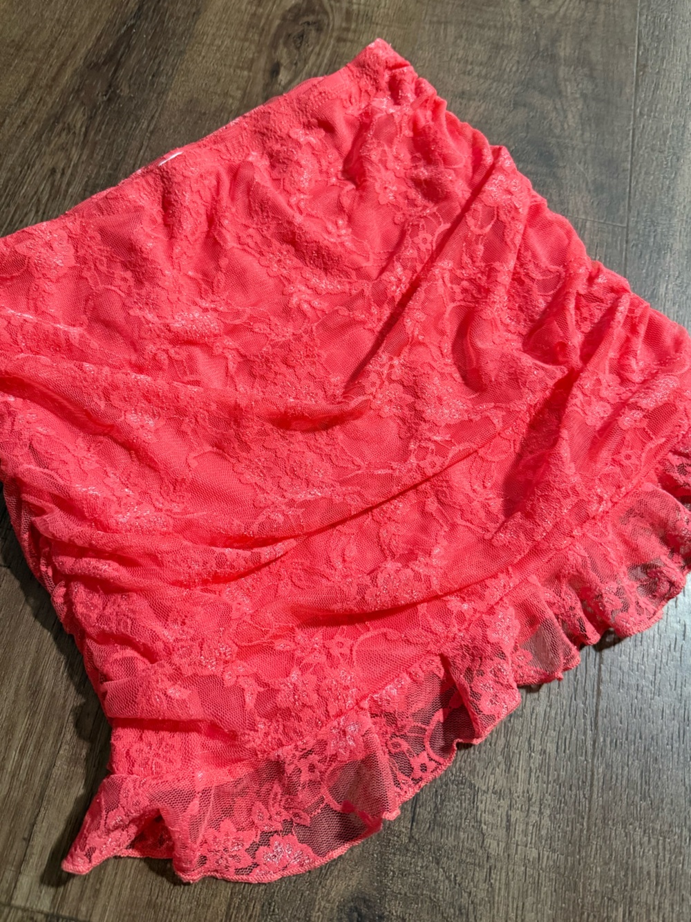 Fashion Nova Coral Lace Ruched Mini Skirt/Tube Top 🌺 - Picture 2 of 9